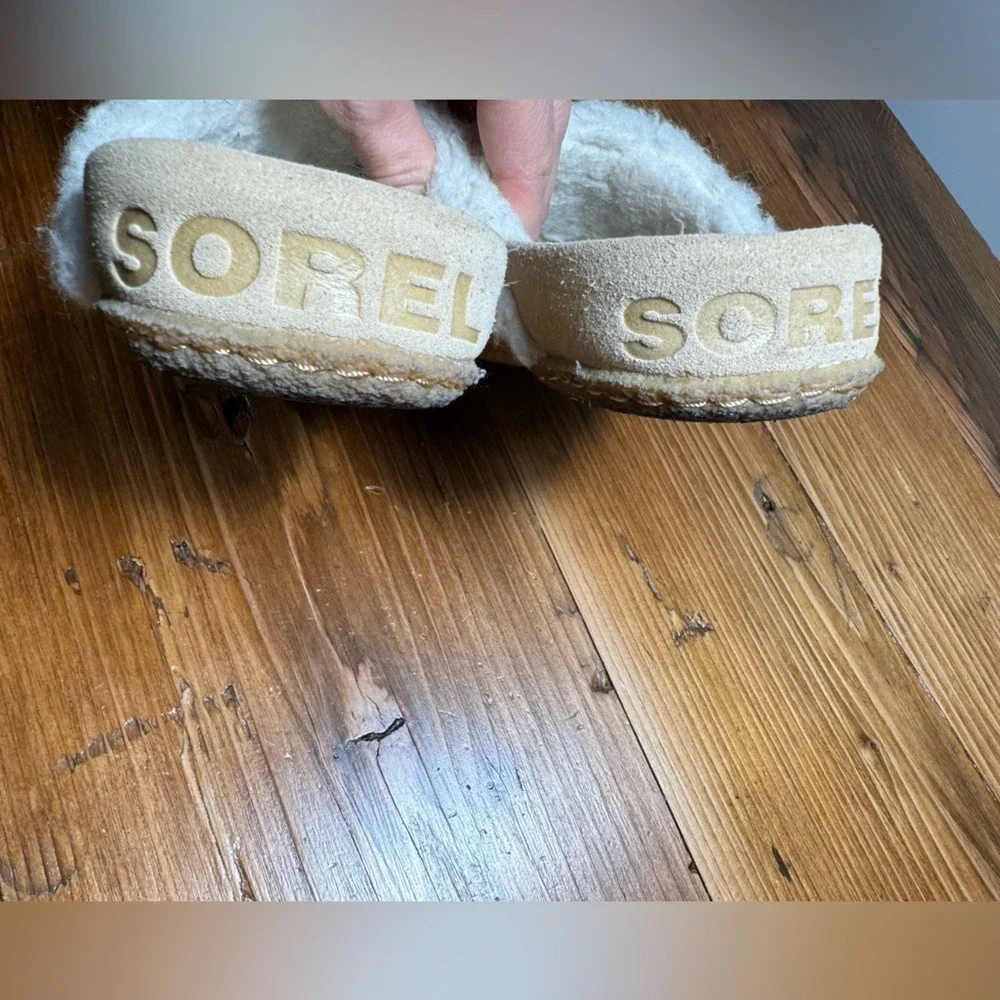 Sorel Youth Girls Nakiska Slide Slippers Sparkly Iridescent Animal print suede 3